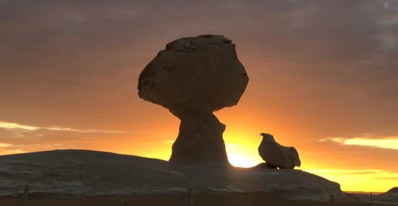 5-Day Western Desert Circuit with Meals & Lodging