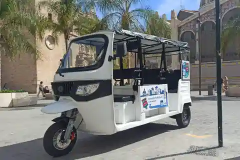 Valencia: TukTuk Tours