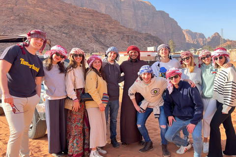 Wadi Rum: 4-Hour Morning or Sunset Jeep Tour with Lunch