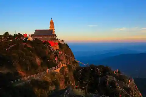 2 Day Jizu Mountain Hiking & Hot Spring Spa Private Tour