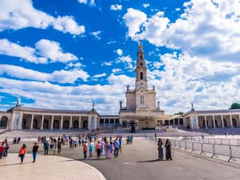 Lissabon: Tur i liten grupp: Fátima, Batalha, Nazaré och Óbidos