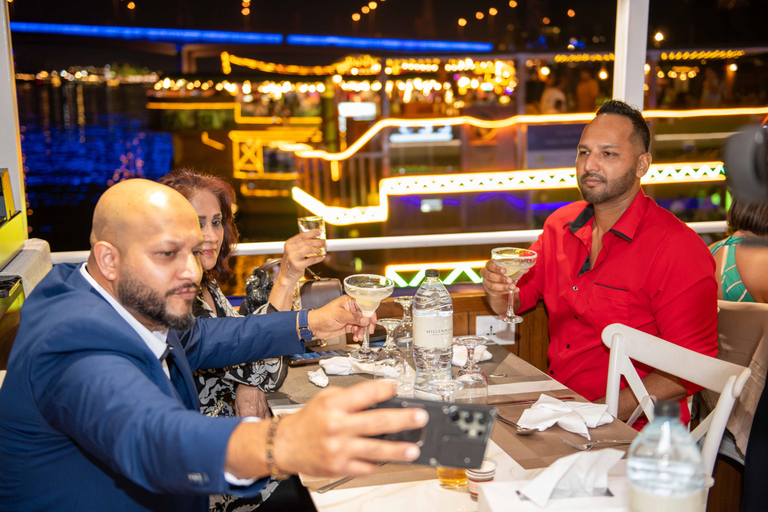 Dubái: crucero con cena de lujo por Creek&amp; Marina con espectáculos en directoCrucero de lujo con cena y espectáculos en directo (sin alcohol)