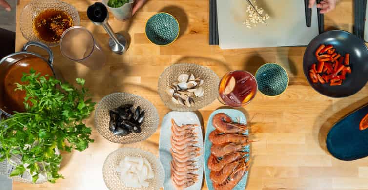 Madrid: Paella & Sangria Classes – Seafood, Chicken or Vegan photo 10