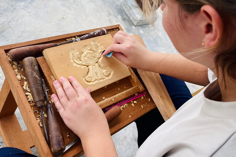 Hoi An : 3 heures de cours de sculpture sur bois avec un artiste local