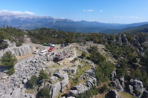 Side: wycieczka 1-dniowa do kanionu Orła z Adlerem i lunchemWycieczka do Kanionu Orła i spływ raftingowy z obiadem i odbiorem z hotelu