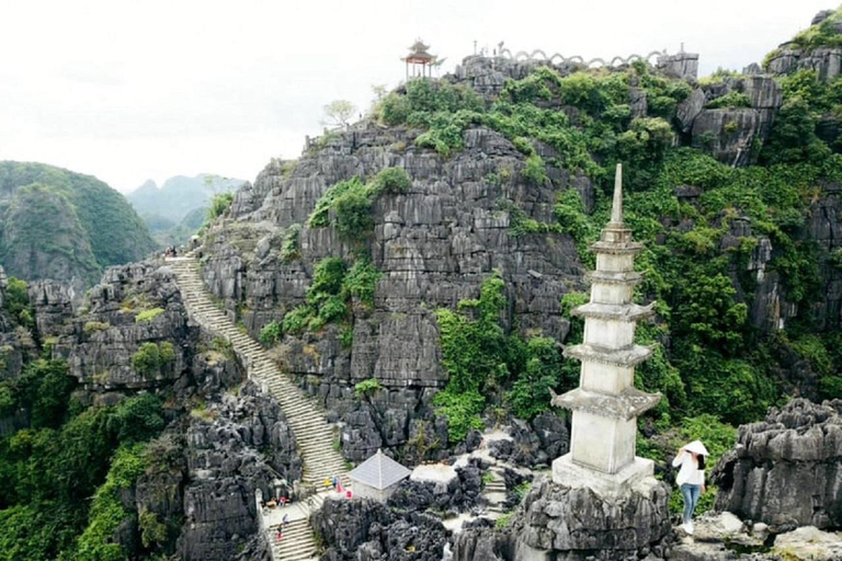 Całodniowa wycieczka Trang An Boat, Bai Dinh Pagoda i Mua Cave