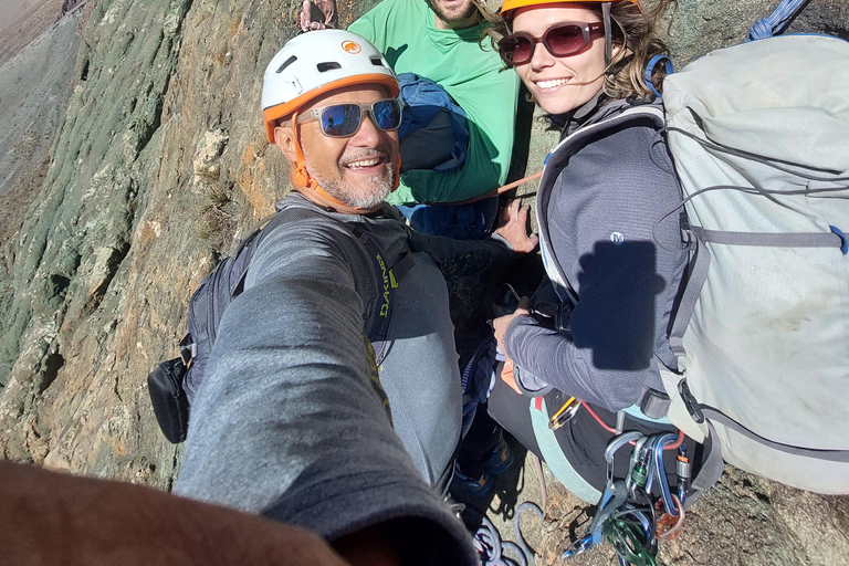 Ganztägiges Kletterabenteuer in den Anden bei Santiago