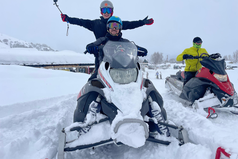 Schneeaktivitäten im Skigebiet Gudauri Private Ganztagestour