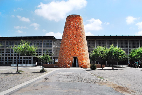 Soweto & Apartheid Museum Tour with Traditional Lunch