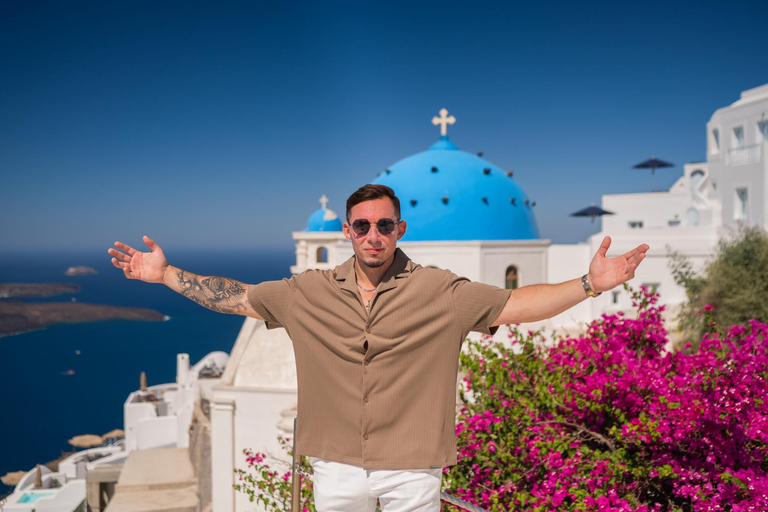 Santorini: Imerovigli Professional Photoshoot in Blue Dome