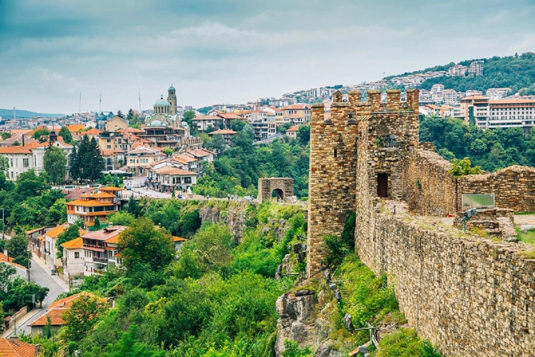 Bucharest: Private Day Trip to Veliko Tarnovo and Arbanasi