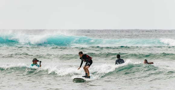 Oahu: Beginner-Friendly Waikiki Beach Surfing Lesson