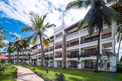 Mombasa: excursão de 3 dias à praia com visita ao Haller ParkMombasa: Excursão de 3 dias à praia com visita ao Parque Haller