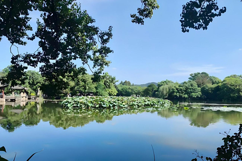 From Shanghai: One-Day Hangzhou Longjing Village Niche Tour