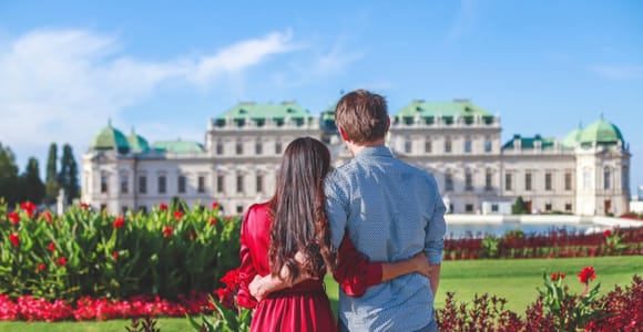 Vienna: Belvedere Palace Gardens Private Photoshoot