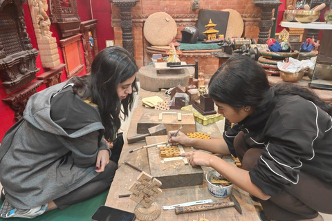 Kathmandu Wood Carving Express Workshop with Hotel Pickup