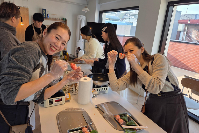 Seoul: Cooking Class and Tour with Michelin-Trained Chef