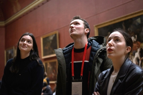 Paris: Louvre Masterpieces Tour with Pre-Reserved Tickets Small Group Tour