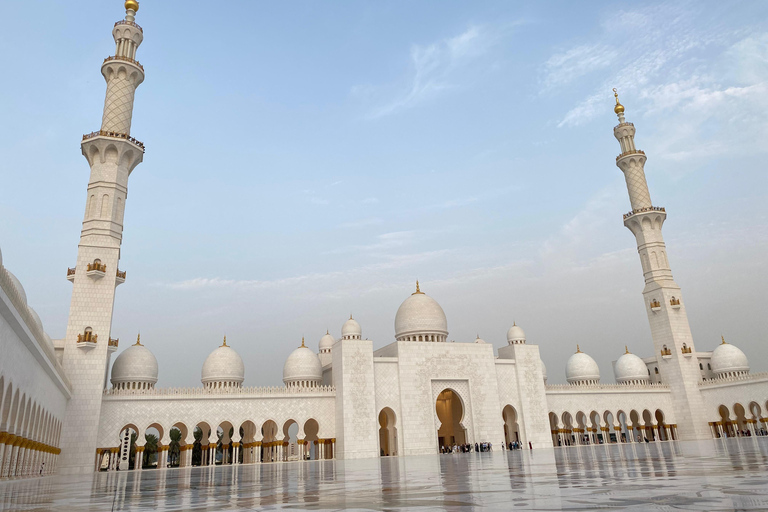 Från Dubai: Abu Dhabi stadsvandring med Grand Mosque