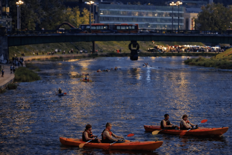 Vilnius: Sunset Evening Kayak Tour in Verkių Regional Park