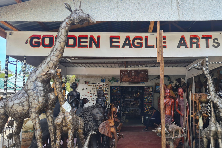 Private Cultural Souvenir Shopping and Giraffe Center Tour