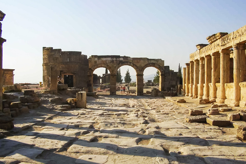 Da Bodrum: Tour di Pamukkale e Hierapolis di un giorno intero