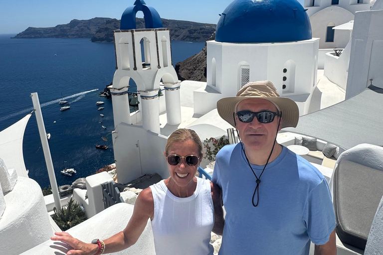 Experiencia privada en Santorini con un conductor-guía localTour privado de 4 horas por Santorini con tu conductor-guía