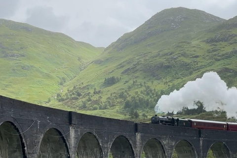 From Edinburgh: 2-Day Highlands Tour with Hogwarts Express 2 Guests Twin Room with 2 Single Beds and a Private Bathroom