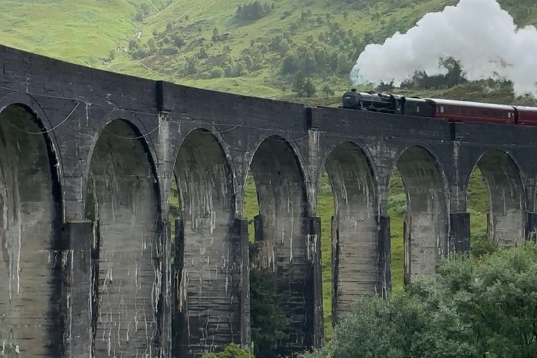 From Edinburgh: 2-Day Highlands Tour with Hogwarts Express 2 Guests Twin Room with 2 Single Beds and a Private Bathroom