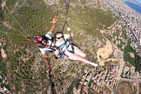 Antalya: Experiencia de Parapente con Traslados al Hotel