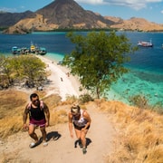 Labuan Bajo: Sunset Tour by Speedboat