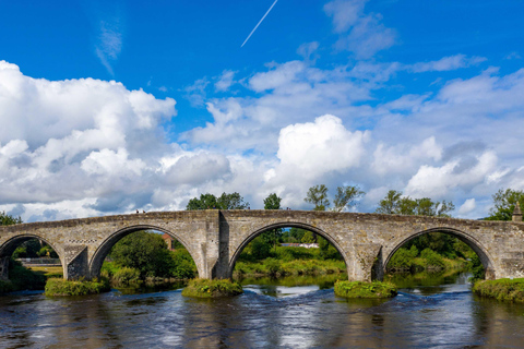 Stirling: 2-hour Best Intro Walking Tour with a Local