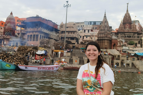 Varanasi: Passeio matinal de 4 horas (Nascer do sol, Cerimónia, Templo, Barco))