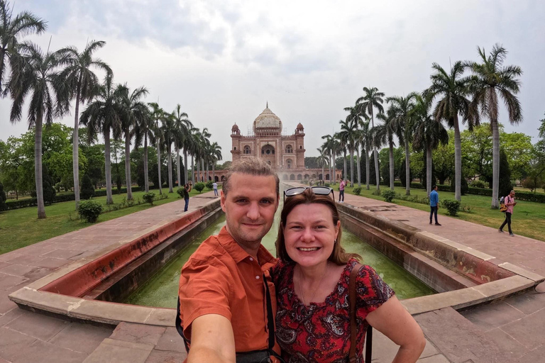 德里：私人一日游 - 定制你的行程全天定制之旅（含空调车、司机和导游）