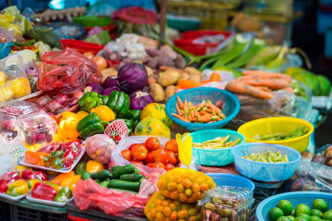 Bicicletta in campagna - Agricoltura - Mercato - Corso di cucina a Hoi AnTour di gruppo