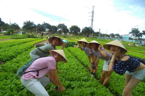 Hoi An: Tra Que Village Tour with Farming & Food