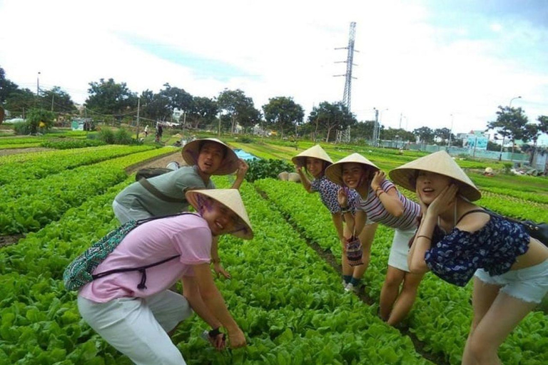 Hoi An: Tra Que Village Tour with Farming & Food