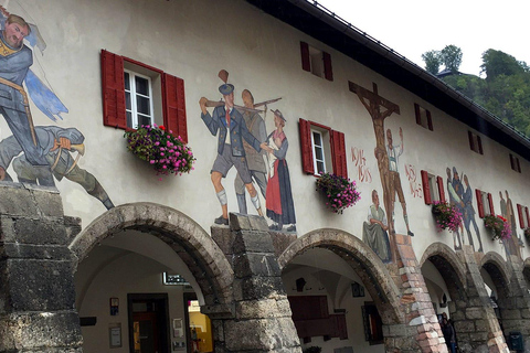 Eagle’s Nest, WWII Bunkers & Berchtesgaden: Lunch & Ticket