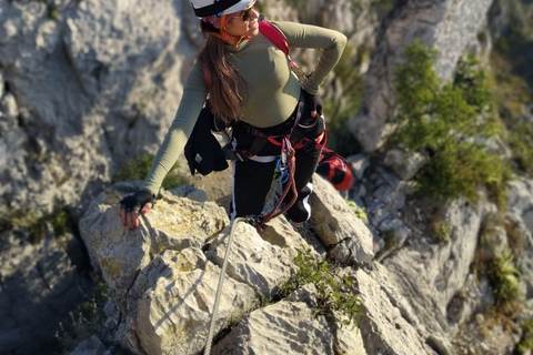 Monterrey: Hiking with Rappelling to El Nido de los Aguiluchos Monterrey: Hiking with Rappel to El Nido de los Aguiluchos