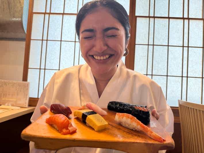 Kurs przygotowywania sushi w prawdziwej restauracji serwującej tuńczyka w Shibuya