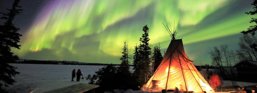 Excursion d'une journée à Yellowknife avec observation des aurores boréales