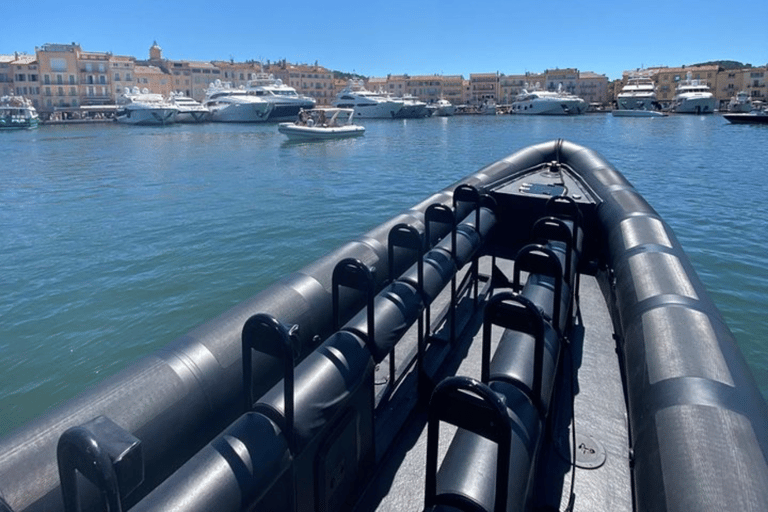 Cannes: escursione in barca lungo la costa fino a St Tropez passando per Esterel