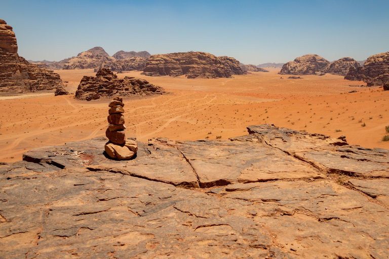 Aqaba: Tour particular em Wadi Rum com safári de jipe e jantar