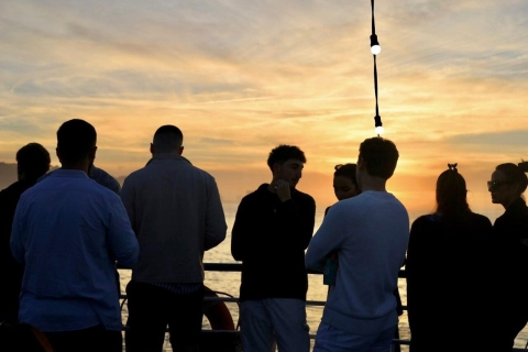 Lissabon: schilderachtige boottocht bij zonsondergang met drankjes