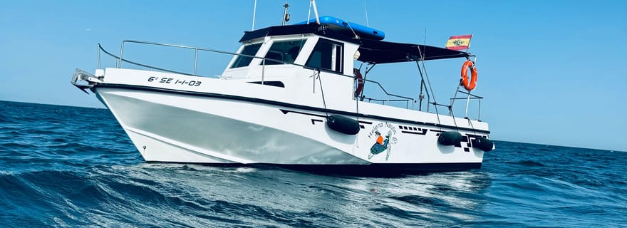 Benalmadena : Excursion privée en bateau avec boissons et collations