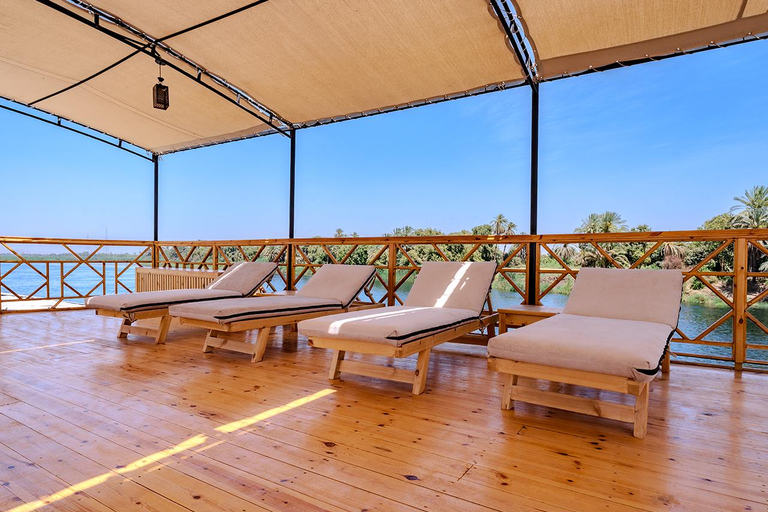 Luxor to Aswan: 6-Day Dahabiya Nile Cruise with Ancient Tour