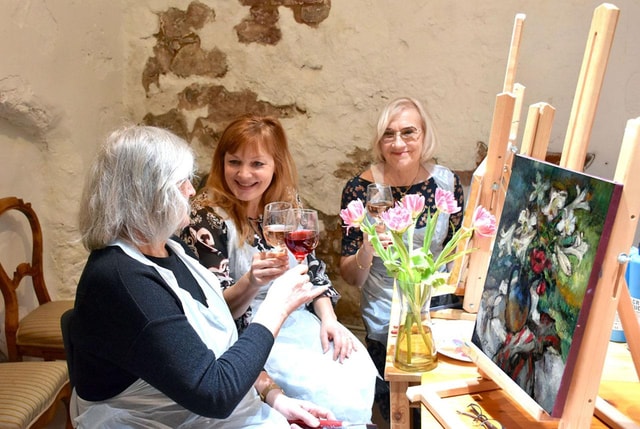 Riga: Latvian Wine Tasting & Painting Experience