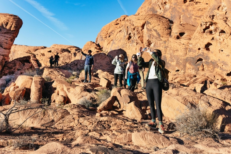 Valley of Fire Guided Hiking Tour from Las Vegas Valley of Fire: Moderate Hike