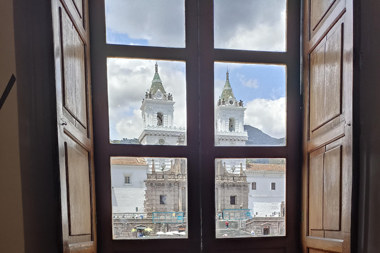 Quito: 360º bicycle tourQuito: 360º bicycle tour (small groups)