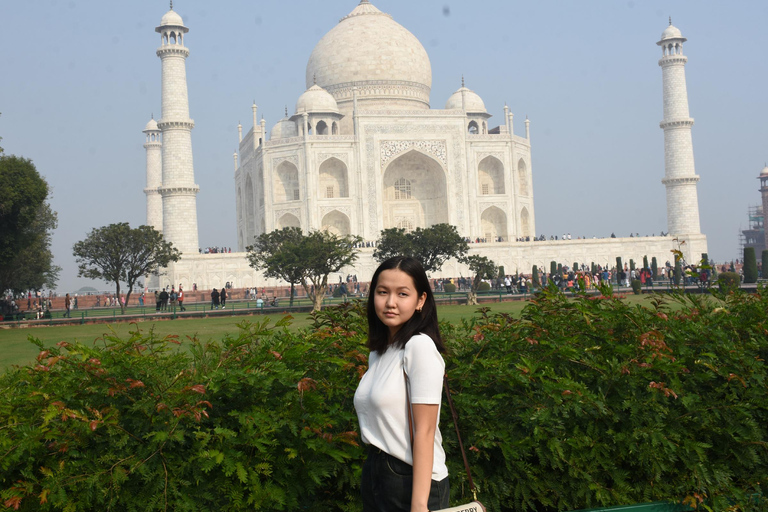 Depuis Jaipur - Sautez la ligne : Visite du Taj Mahal et d'AgraTour avec voiture uniquement